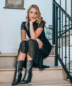 Q2 Black Snake Skin Boots Shoes