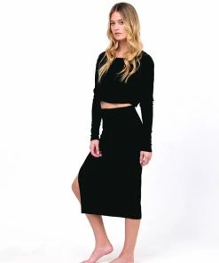 Stillwater Black Ribbed Midi Skirt With Side Split 16 Stillwater Black Ribbed Midi Skirt With Side Split