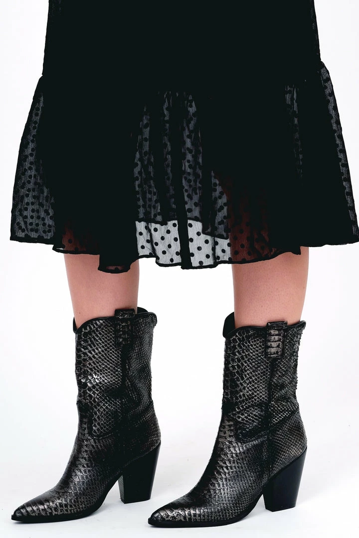 Q2 Black Snake Skin Boots Shoes 7 Q2 Black Snake Skin Boots Shoes