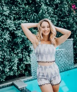 Saylor Zig Zag Crop Top Tops