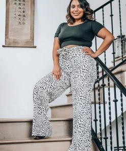 Samantha Eng Short Sleeve Crop Top Black