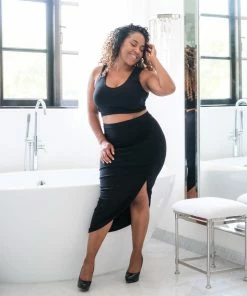 Hera Black Sleeveless Crop Top