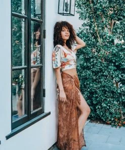 Z&L Tropic Floral Wrap Top