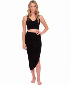 Hera Black Sleeveless Crop Top