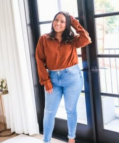 Stillwater Toast Cropped Button Up