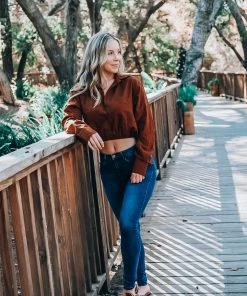 Stillwater Toast Cropped Button Up