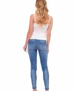 Murmur Basics White Tank Top With Garter Clips