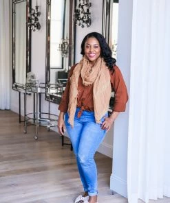 Q2 Caramel Scarf With Gold Stripes