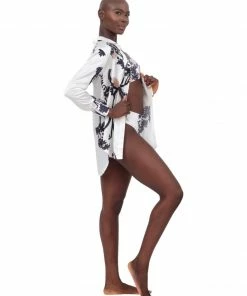 Aguaclara Tops White Exotico Button Up Top