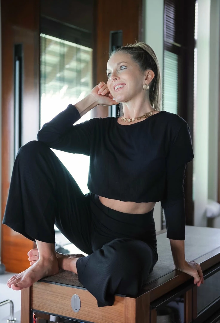 Stillwater Basics Black Ribbed Cropped Sweater 3 Stillwater Basics Black Ribbed Cropped Sweater