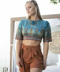 Dress Forum High-Waist Pleated Shorts Rust Basics 12 Dress Forum High-Waist Pleated Shorts Rust Basics