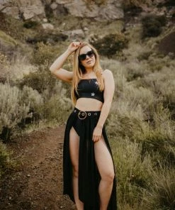 EastNWest Label Tops Star Top Black