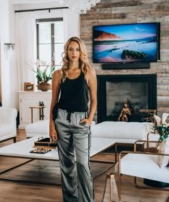 Glyder Black Knotted Tank Top Activewear